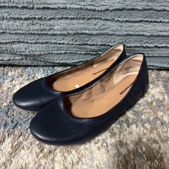 Amazon Essentials Shoes - Amazon Essentials Dark Blue Women's Flats